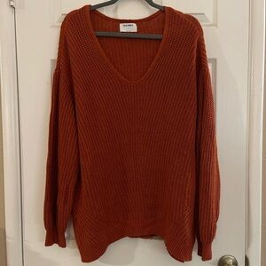Old Navy Women's V-Neck Sweater in Warm Rust